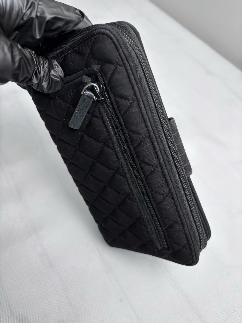 Vera Bradley RFID Turnlock Bifold Wallet Black Quilted Microfiber/cotton - Picture 10 of 12